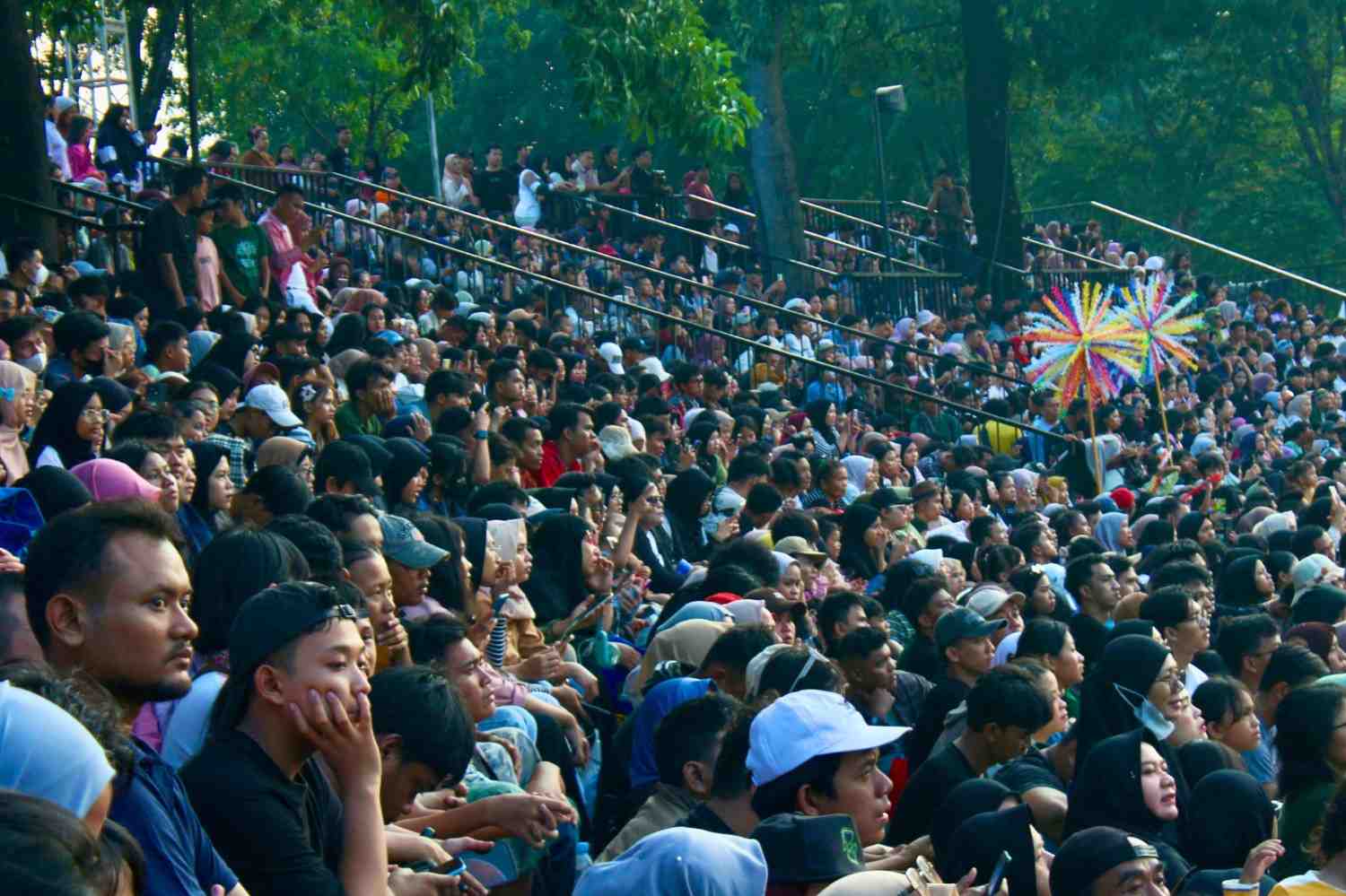 PerayaanHUTJakartadiKotaTuadanLapanganBanteng1 (1)