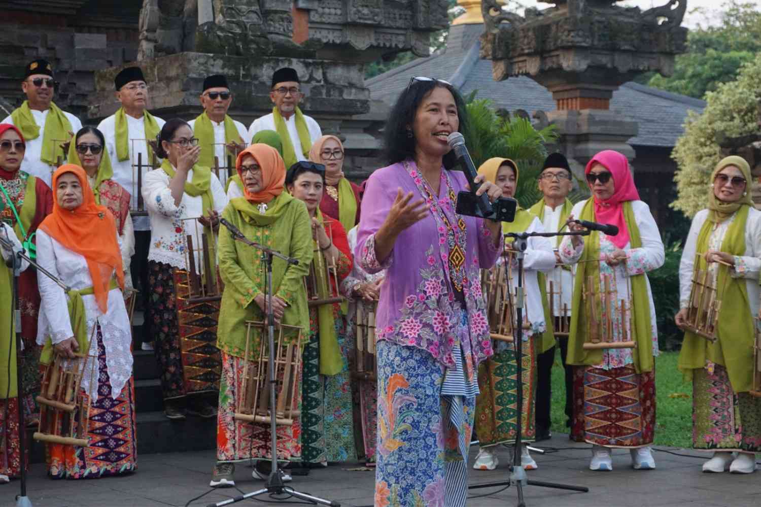 PerayaanHUTJakartadiKotaTuadanLapanganBanteng1 (2)