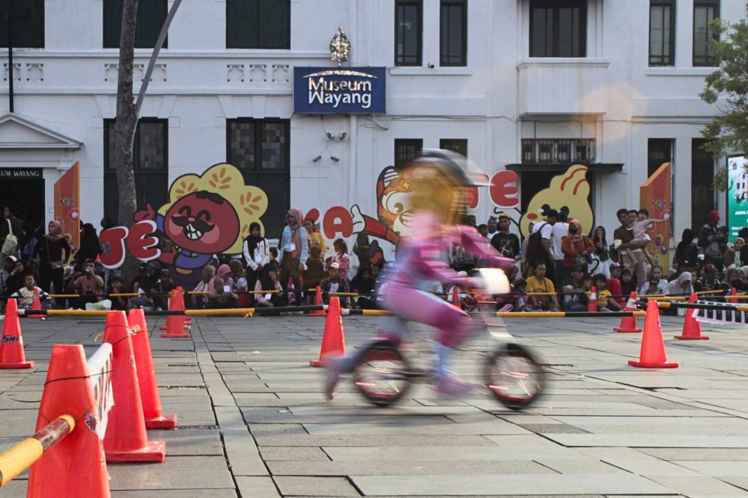 PerayaanHUTJakartadiKotaTuadanLapanganBanteng1 (2)