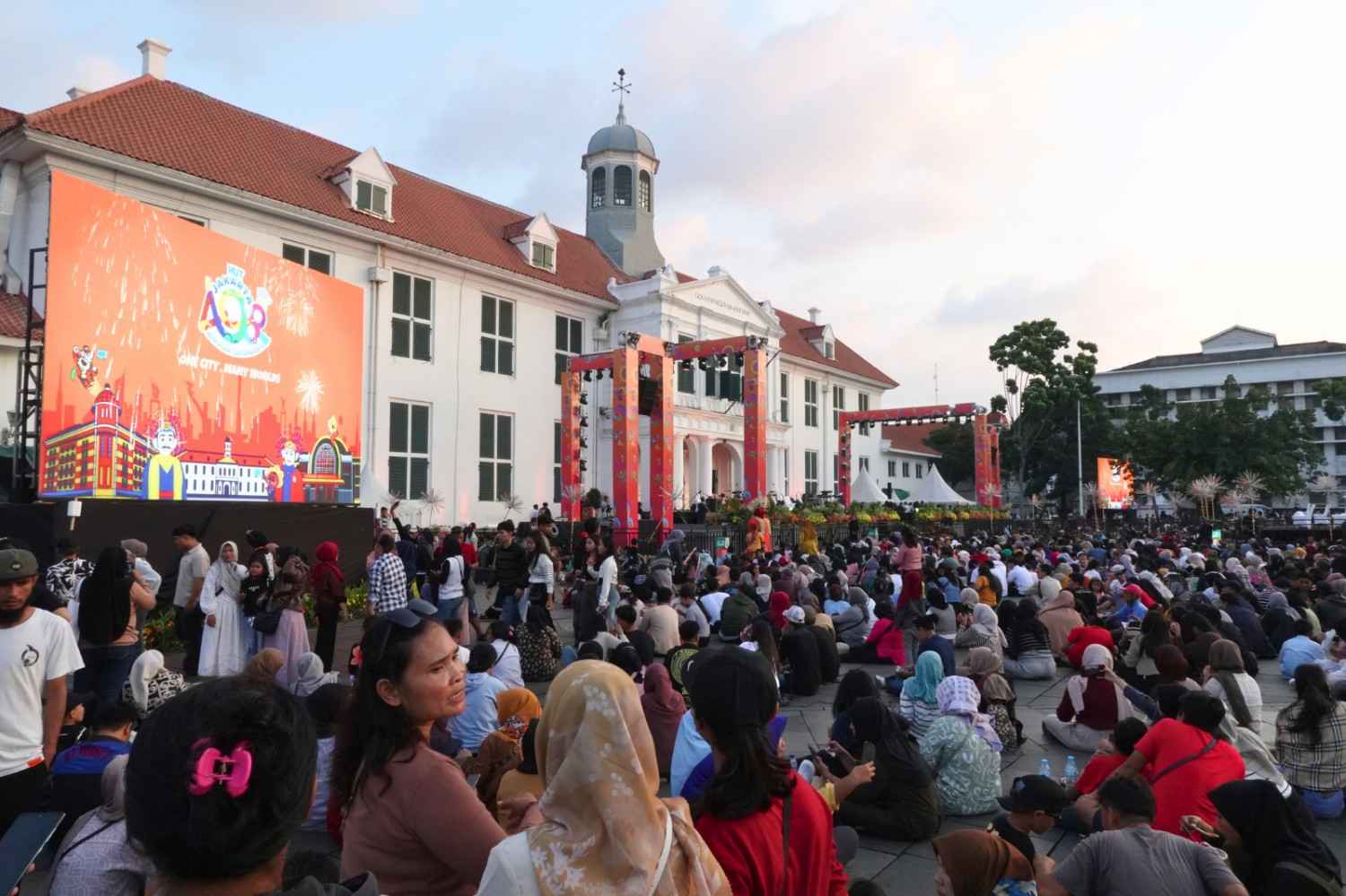 PerayaanHUTJakartadiKotaTuadanLapanganBanteng1 (7)