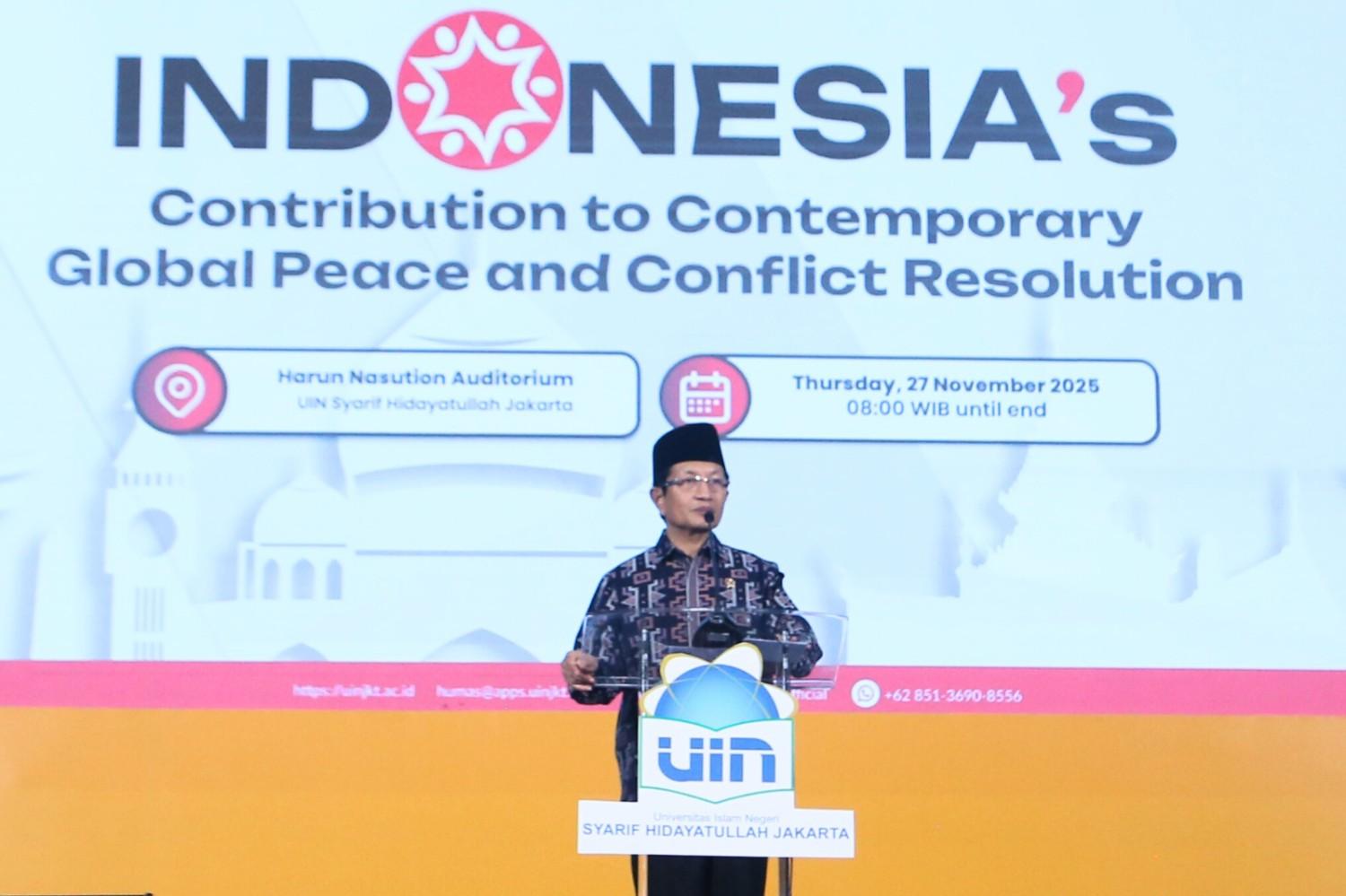 SEMINARINTERNASIONALUINJAKARTA (4)